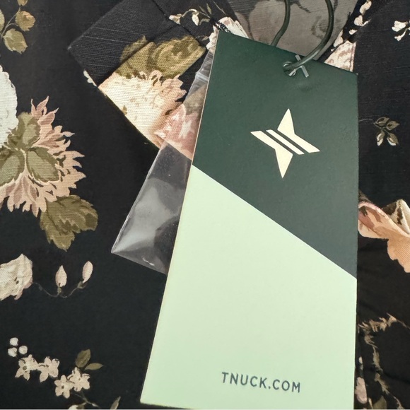 NWT Tuckernuck Floral Dress XS - Picture 5 of 10